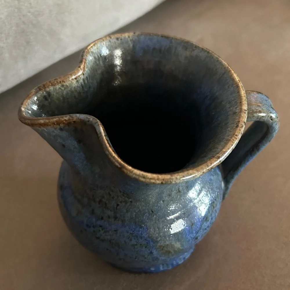 50%offw❤️ Vintage Monticello Studio Art Pottery Pitcher Signed 4.5 x 5”DR04